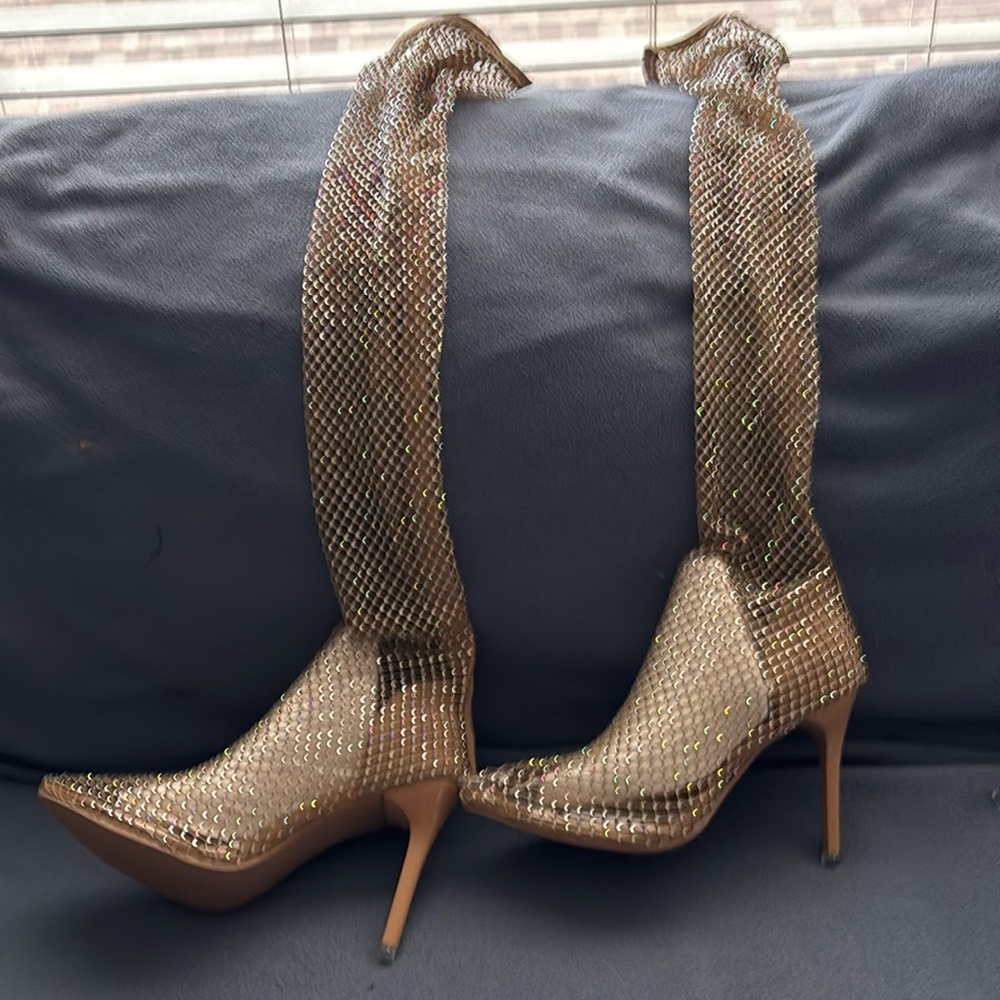 Ladies fashion boot- shoes 👠